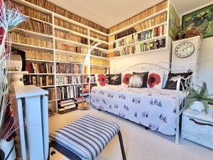 Photo 17- click for photo gallery